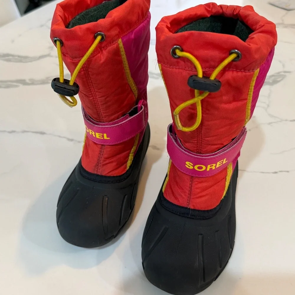 Sorel Kids Flurry Snow Boots Pink Red Waterproof Winter Size 13 Insulated Youth